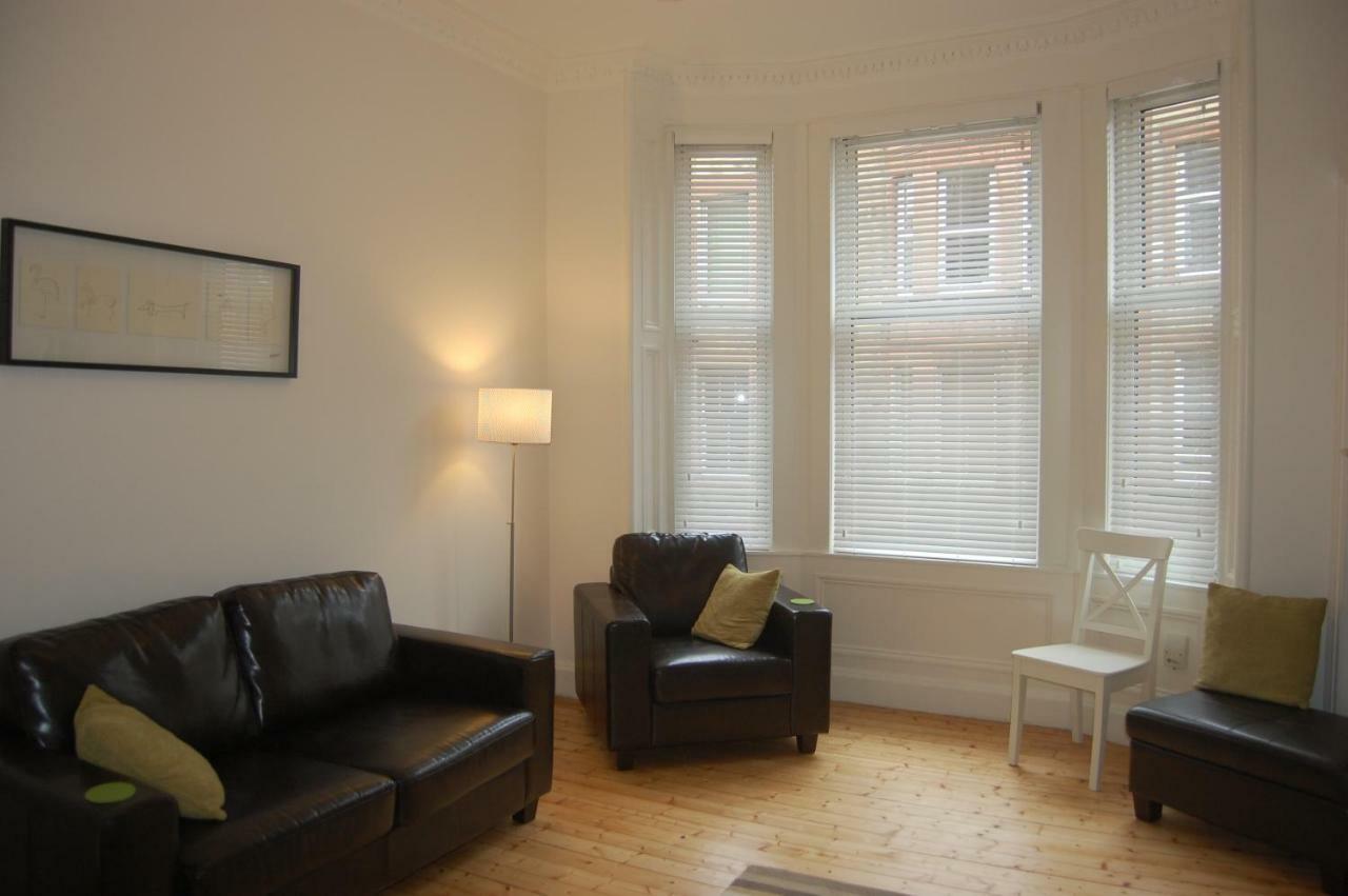 Home From Home At Number 2 Edinburgh Bagian luar foto